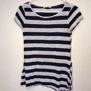 twentyone Blue and White Striped T-Shirt w Tie